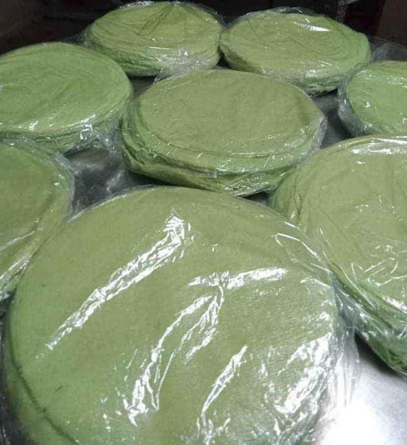 Phong-sua-la-dua-milk-pandan-leaves-and-coconut-rice-paper-nong-san-cao-cap-viet-farm-food-093-8828-553