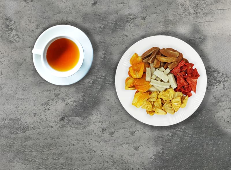 hon-hop-trai-cay-nhiet-doi-gion-khong-duong-say-thang-hoa-crispy-tropical-fruit-mix-3